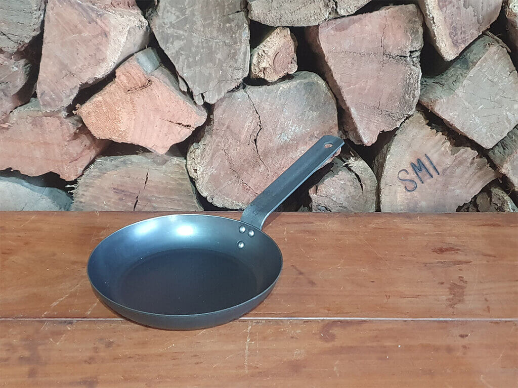 SMI OZ IRON KOOKWARE™ Frying Pans, Skillets & Woks – RSSH 205